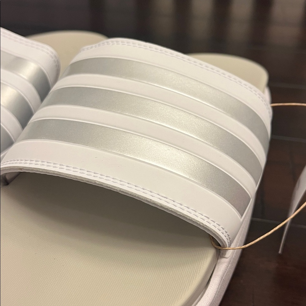 Adidas Adilette Platform Slides Sandals Shoes IE9703 white silver Women’s Sizes - Picture 7 of 12